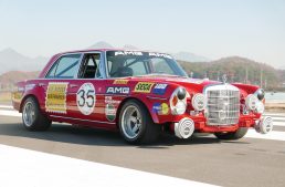 Mercedes 300 SEL ‘Red Pig’ Replica auctioned – How much is it worth?