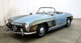 Hidden for 50 years. An original Mercedes-Benz 300 SL, looking pathetic, sold for a fortune