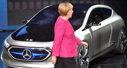Merkel and the German car companies decide how to fight the coronavirus crisis