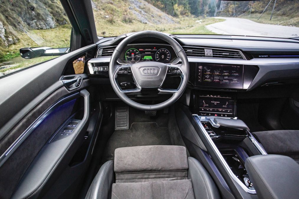 comparison test Audi e-tron