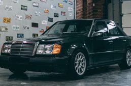 An impossible marriage: Mercedes 300E W124 with BMW engine