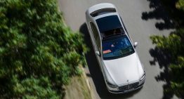 Mercedes-Benz Recalls a Single S-Class, Glass Roof Might Detach