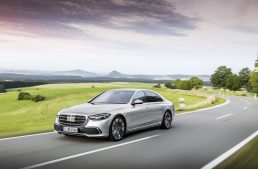Mercedes S-Class configurator: options increase the price by another 50%