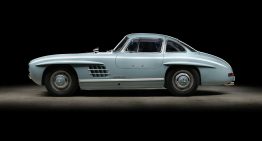 Mercedes-Benz 300 SL Gullwing restored to perfection