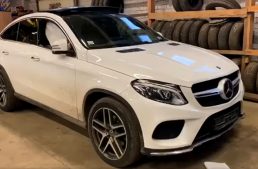 Mercecedes-Benz GLE Coupe becomes a write off after truck tire explodes next to it