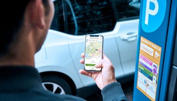 Mercedes-Benz and BMW are selling PARK NOW