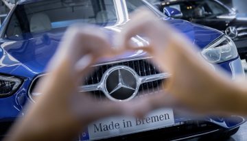 New Mercedes-Benz C-Class enters production. How are they making it?