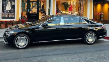 Floyd Mayweather gets his hands on the Mercedes-Maybach S 580