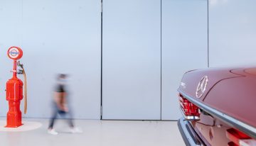 The secret of the “concrete” doors in the Mercedes-Benz Museum