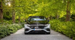 Mercedes EQS drives 422 miles on a single charge in real-world range test
