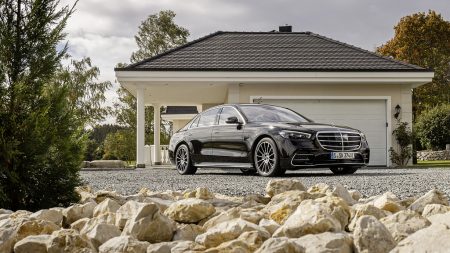 Mercedes-Benz S-Class Plug-in Hybrid all-wheel drive