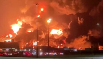 Saudi Arabian Grand Prix To Continue as Scheduled Despite Massive Fire Near Racetrack Due to Rocket Attacks