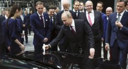 Mercedes-Benz Halts Exports to Russia