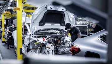How to Work Safely in the Automotive Industry