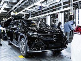 Mercedes starts production of the Mercedes EQS SUV in Alabama