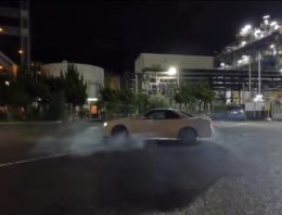 Tokyo Drift – Lewis Hamilton Drives Nissan Skyline GT-R Like He Stole It