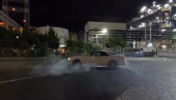 Tokyo Drift – Lewis Hamilton Drives Nissan Skyline GT-R Like He Stole It
