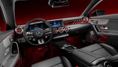 Mercedes-Benz CLA facelift interior