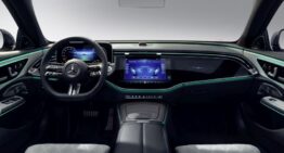 First official pictures of the Mercedes E-Class (W214) interior