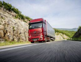 Mercedes Actros – what special features it provides