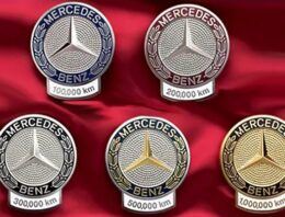 Owners of High-Mileage Mercedes-Benz Cars Are Getting Retro Badges