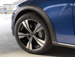 Innovations and Trends in the Australian Wheel Market