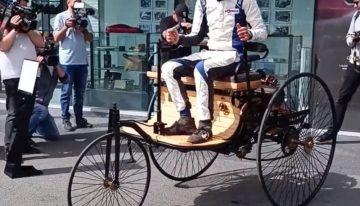 Test Drive with the Benz Patent-Motorwagen on the Occasion of the 175th Anniversary of Bertha Benz’s birth (video)