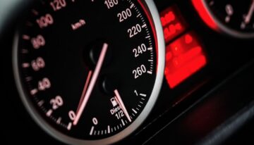 How to Save Money on Car Repairs – A Guide for Newbie Car Owners