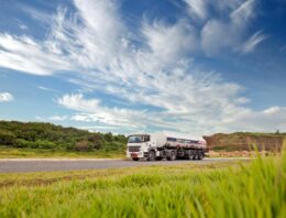 Top Benefits of Using Mobile Fuel Services