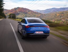 Does the Mercedes CLA 250 have the same 85 kWh battery as the Mercedes CLA 250+?