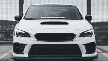 7 Top Features: Subaru vs Mercedes    