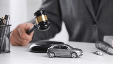 5 Essential Tips to Hire a Car Accident Lawyer