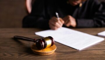 Maximizing Success: Hiring a Lawyer for Traffic Defense