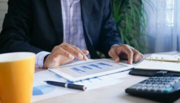 Overcoming Financial Struggles: 9 Key Tips You Need to Follow