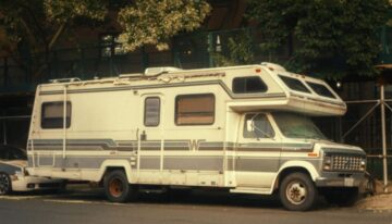How Junk RVs Are Valued in Michigan: Parts, Scrap, and Market Demand