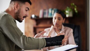 When to Hire a Personal Injury Lawyer in Georgia and What to Expect