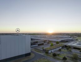 Mercedes Expands Production Capacity and Workforce in Hungary