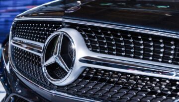 How to Choose the Right Performance Tires for Your Mercedes-Benz
