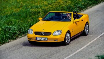 The Mercedes SLK (R170) Roadster Turns 30 Years Old