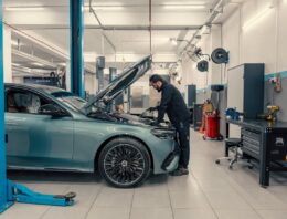 Which Skills Define Modern Mercedes Technicians