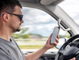 Understanding the 3 Categories of Distractions While Driving
