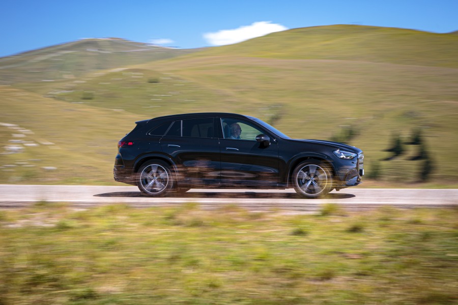 review Mercedes GLC 400 4matic electric 2026