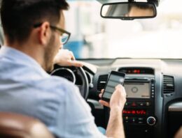 How Distracted Driving Leads to Serious Injuries