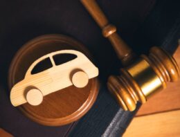 From Crash Scene to Courtroom: The Path of a Car Accident Lawsuit 