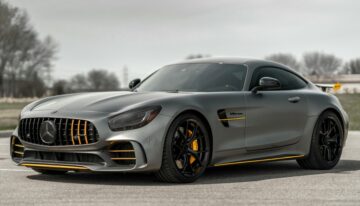 What Mercedes Drivers Should Know About Roadside Emergencies