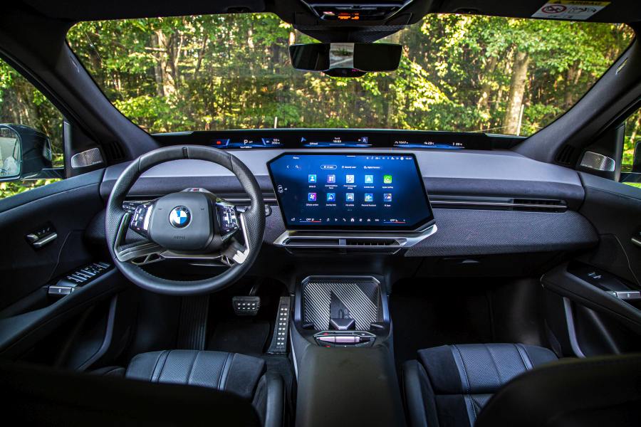 review Mercedes GLC 400 4Matic vs BMW iX3 50 xDrive